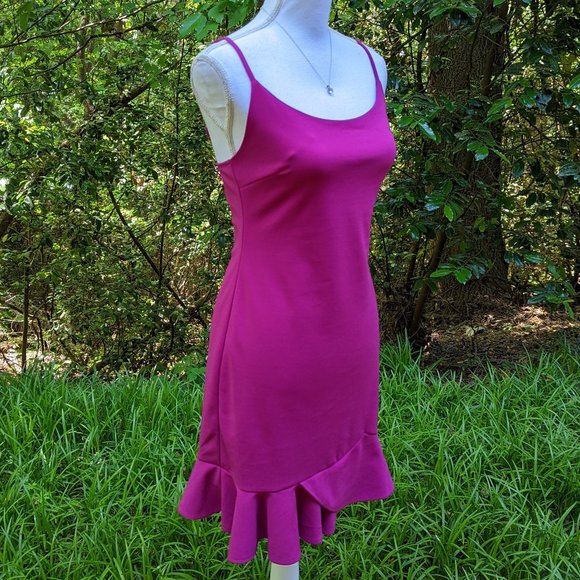 Aqua Dresses & Skirts - AQUA Ruffle Hem Party Mini Dress in Fuchsia Size Small Sleeveless Lined